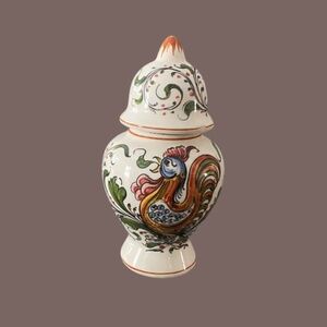 Hand painted Ceramic Salt/Pepper Keeper